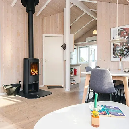 6 Person In Borkop-by Traum