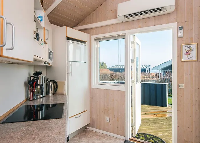 6 Person In Borkop-by Traum